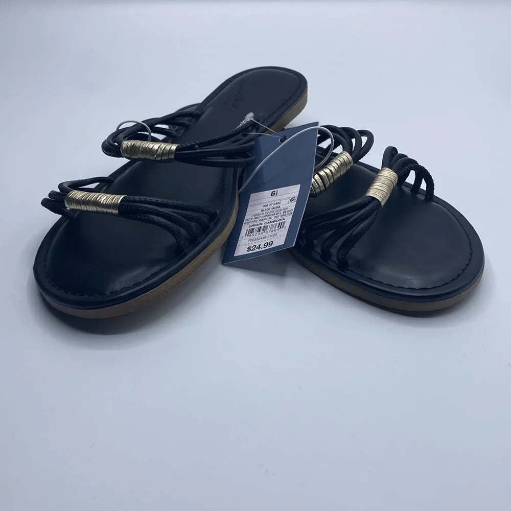 Universal Thread Aura Two Band Slide Sandals Black